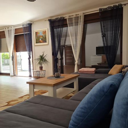 Old Town Road Apartman Károlyváros Kültér fotó